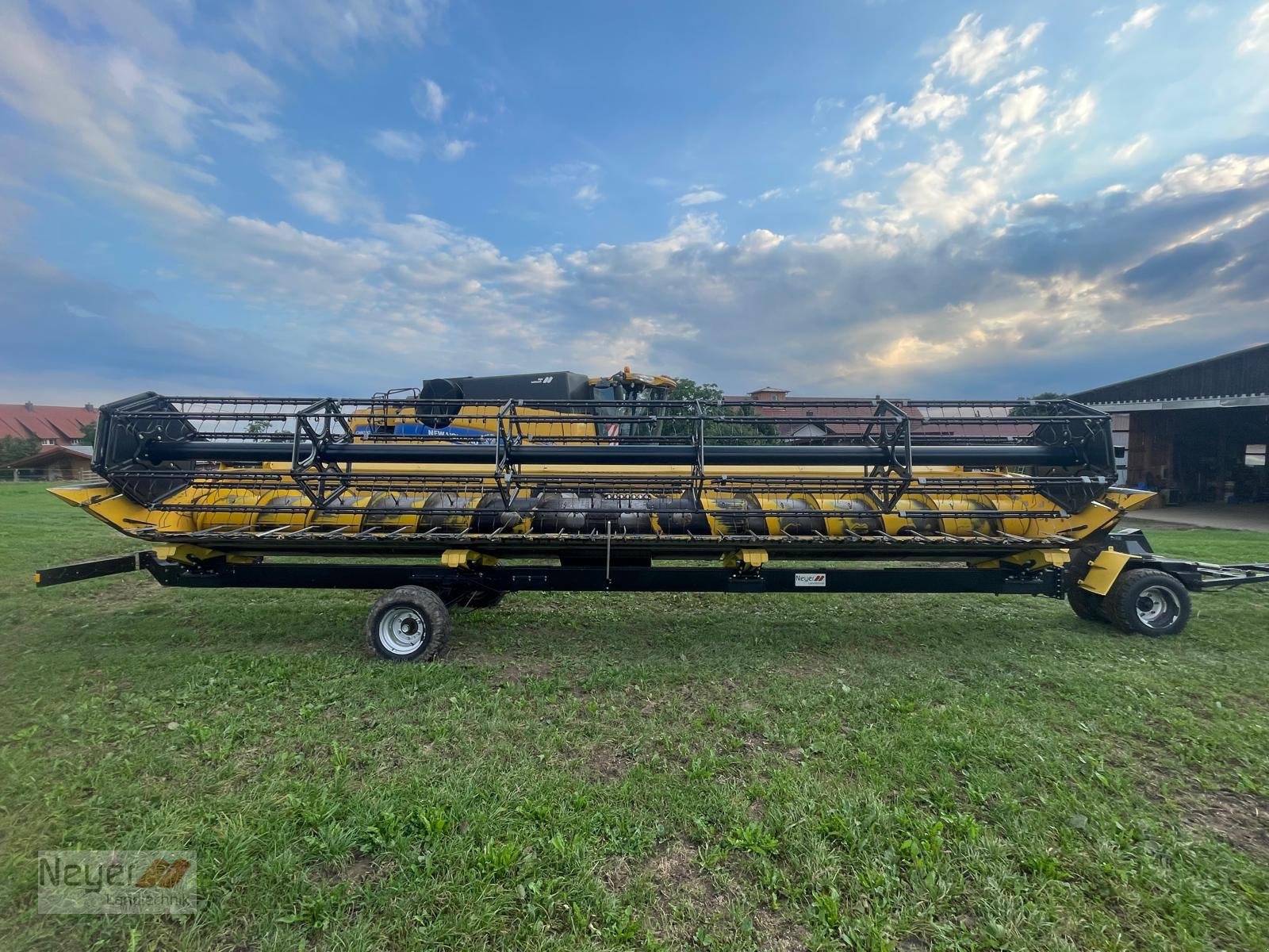 Schneidwerk of the type New Holland Varifeed Schneidwerk 9,15m + Biso TW | Bj. 2012, Gebrauchtmaschine in Bad Waldsee Mennisweiler (Picture 1)